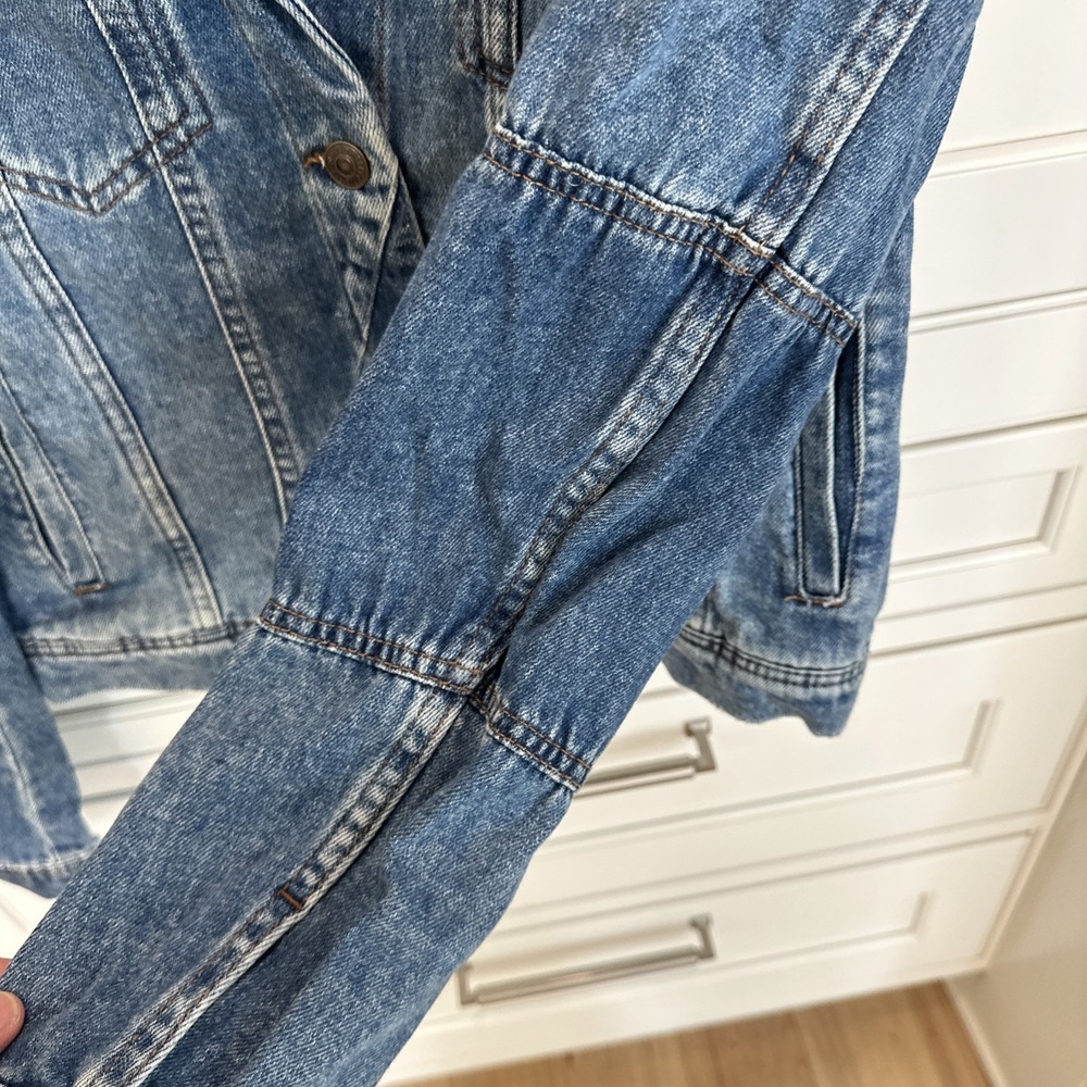 Free People Rumors Blue Denim Jean Jacket In Medium Indigo Women's Sz L - Picture 5 of 8
